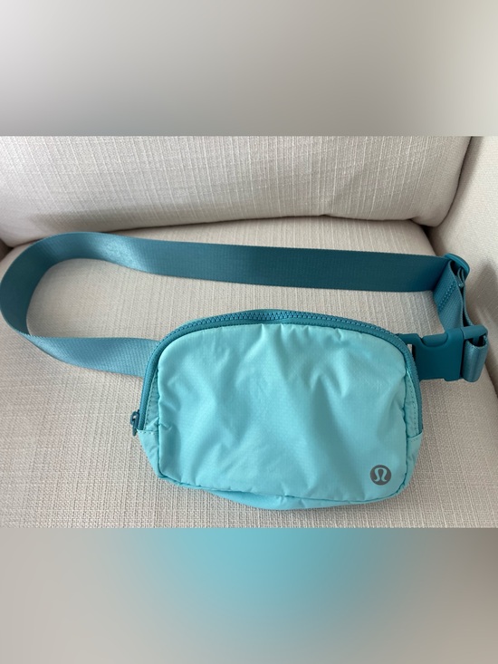 lululemon athletica Handbags - Lululemon Belt Bag